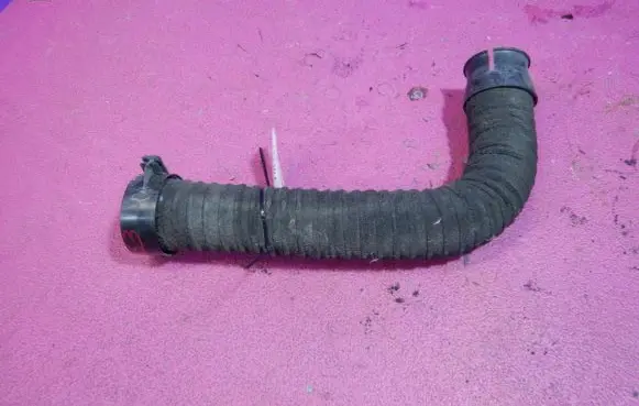 Renault Megane II Air intake hose/pipe 8200168345D