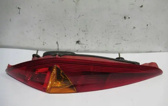 Fiat Punto (188) Rear/tail lights 46794078