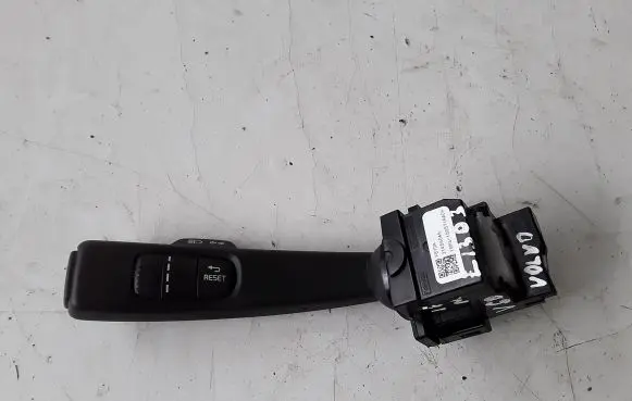 Volvo V60 Indicator stalk 31456045