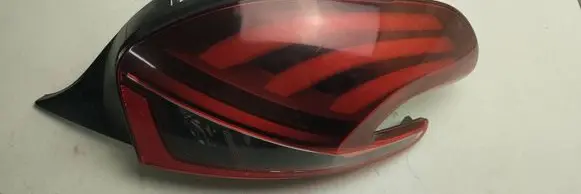 Peugeot 208 Rear/tail lights 98104305800