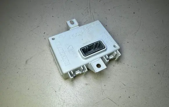 Renault Laguna III GPS navigation control unit/module 281139717 280380001R 28113971