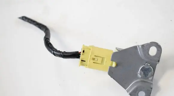 BMW 1 F20 F21 Airbag deployment crash/impact sensor 77269K5RA 98235SC000