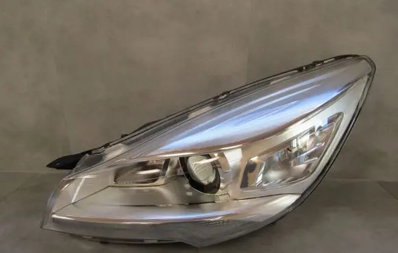 Ford Kuga II Headlight/headlamp CV4413D155