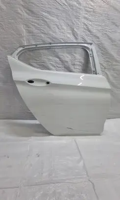 Opel Astra K Rear door