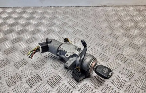 Toyota Avensis T250 Ignition lock N0501517
