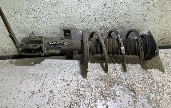 Renault Clio IV Front shock absorber/damper