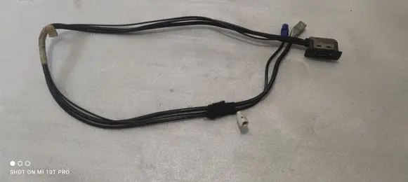 Mercedes-Benz GL X166 iPod connector socket A1668200515