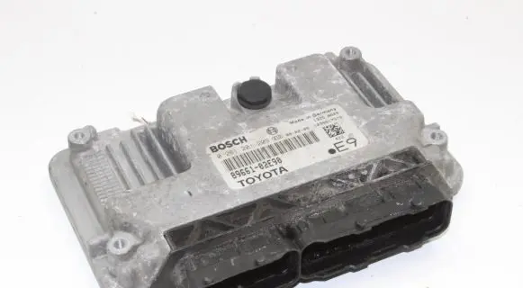 Toyota Auris 150 Engine control unit/module 0261201209 8966102E90