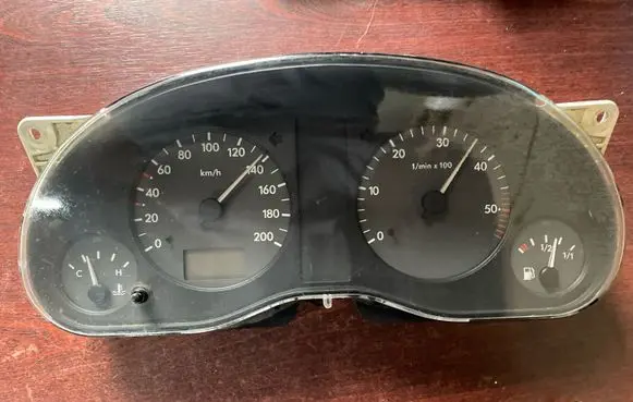 Volkswagen Sharan Speedometer (instrument cluster) 7M0919861R