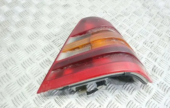 Mercedes-Benz C W202 Rear/tail lights 2028200264R