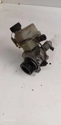 Mazda 6 Power steering pump