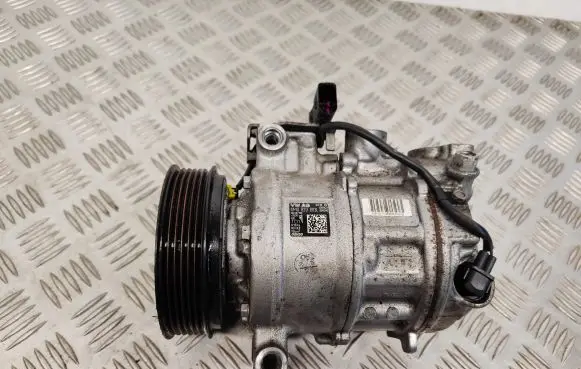 Audi A4 S4 B9 Air conditioning (A/C) compressor (pump) 4M0820803L