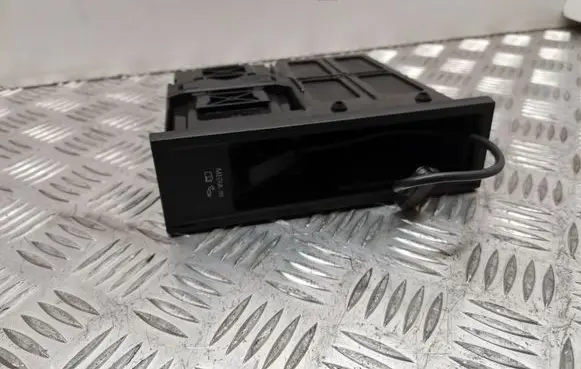 Volkswagen PASSAT B7 Head unit multimedia control 5N0035341H