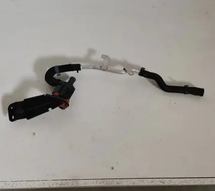 Audi A5 Sportback 8TA Engine coolant pipe/hose 8K0819377AA