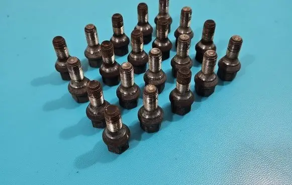 Suzuki SX4 S-Cross Nuts/bolts IMPRK1387010