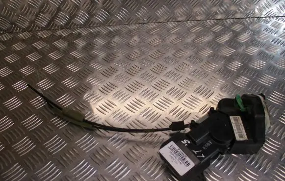 Mazda 2 Rear door lock