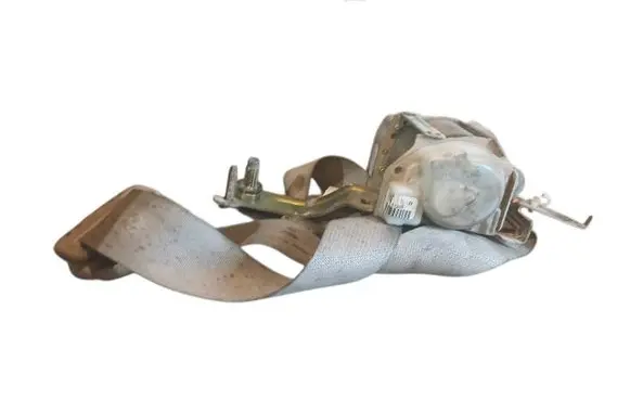 Subaru Outback Front seatbelt
