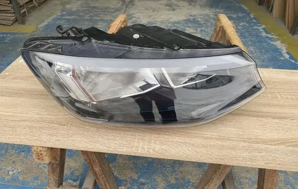 Volkswagen Caddy Headlight/headlamp 2K8941006