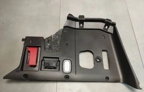 Mercedes-Benz GLE (W166 - C292) Dashboard lower bottom trim panel A1666803607