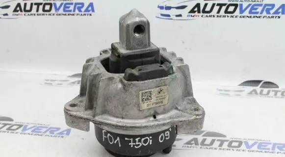 BMW 5 F10 F11 Engine mount bracket 22116775906