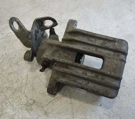 Volkswagen Golf Plus Rear brake caliper
