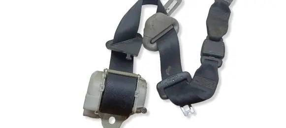 Toyota Yaris Middle seatbelt (rear) H073818