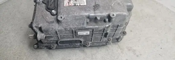 Toyota Prius (XW30) Voltage converter inverter 