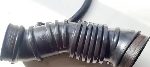 Mitsubishi Space Wagon Air intake hose/pipe mr373274