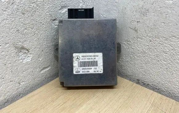 Mercedes-Benz E W211 Phone control unit/module A2118206185 4031368 2855V0028