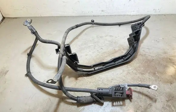 Positive cable (battery)