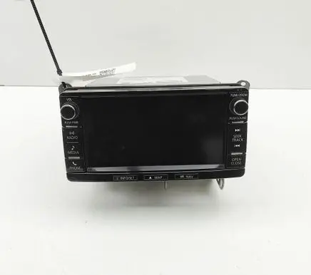 Mitsubishi Outlander Radio/CD/DVD/GPS head unit 8750A569 NR242WM16KZN0