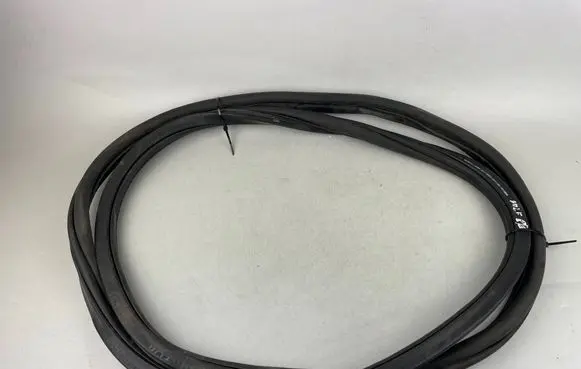 Volkswagen Golf VIII Rubber seal front door (on door) 5H4867912