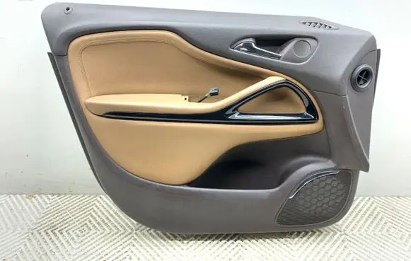 Opel Zafira C Front door card panel trim