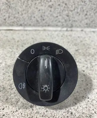 Volkswagen PASSAT B6 Light switch 1K0941431BB