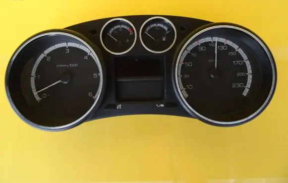 Peugeot 308 Speedometer (instrument cluster) 9665107480