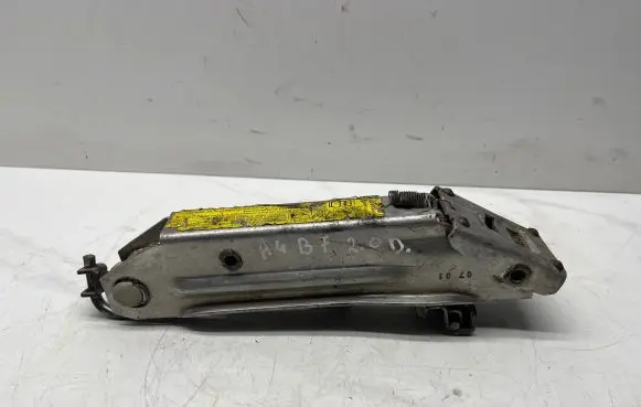 Audi A4 S4 B7 8E 8H Lift Jack 