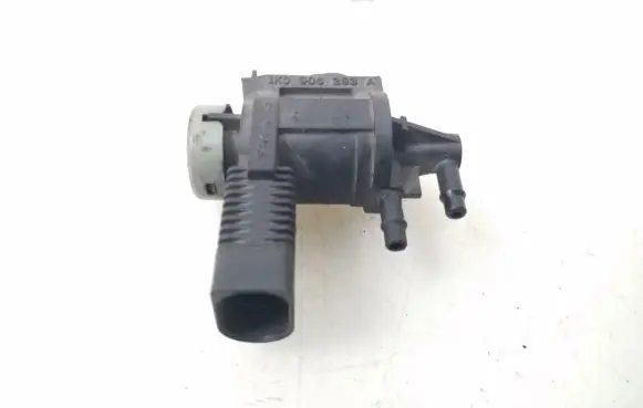 Volkswagen Touareg II Turbo solenoid valve 1K0906283A