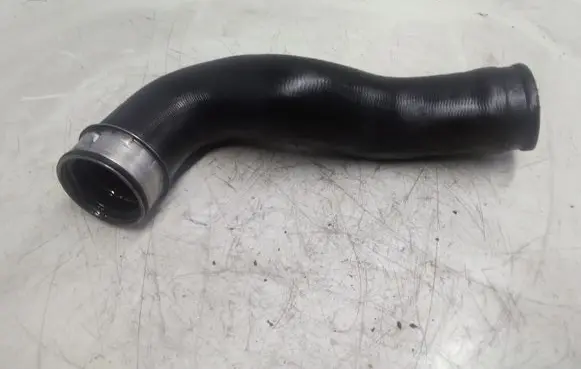 Mercedes-Benz R W251 Intercooler hose/pipe A2515280182