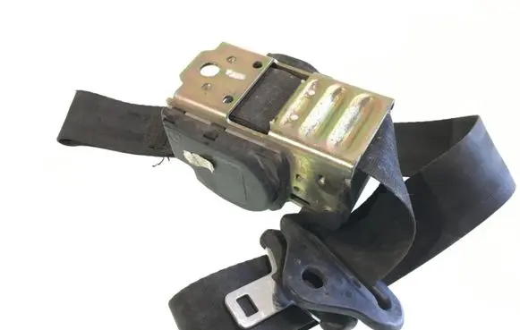 Peugeot 406 Front seatbelt