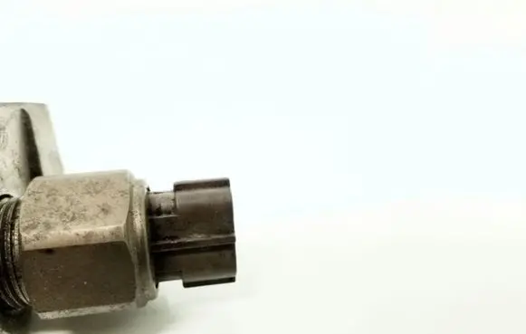 Fuel pressure sensor