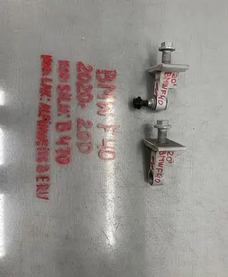 BMW 1 F40 Front door hinge set 7246066