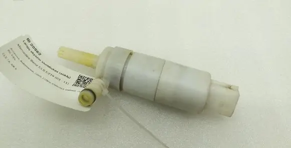 Mercedes-Benz CLS C219 Headlight washer pump 