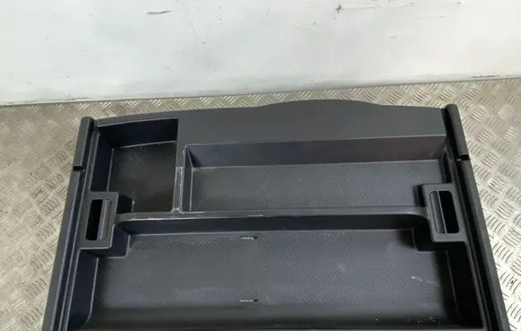Maserati Levante Glove box in trunk 31102 670040700