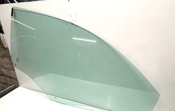 Fiat 500 Abarth Front door window/glass (coupe) 43R001583
