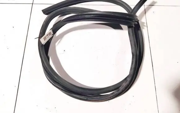 Ford Mondeo MK IV Rubber seal front coupe door 