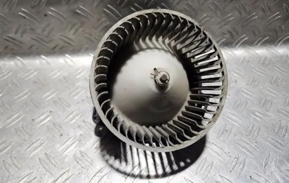 Toyota Corolla E90 Heater fan/blower 1940000350