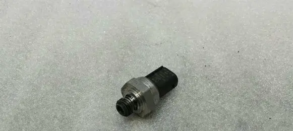 Mercedes-Benz S W222 Exhaust gas pressure sensor A0009052706