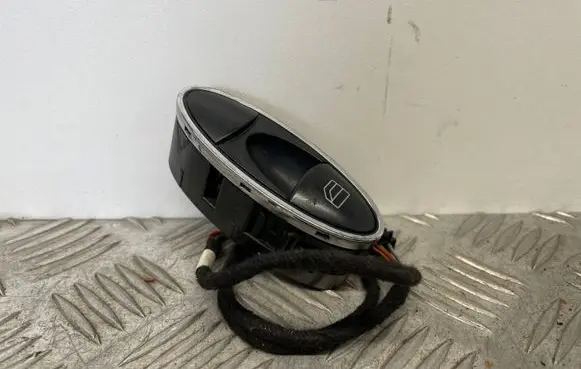 Mercedes-Benz E W211 Electric window control switch A2118219758