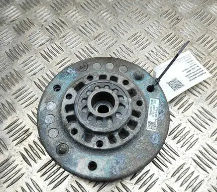BMW M4 F82 F83 Front upper strut mount 2284702