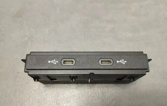 Volkswagen Touran III USB socket connector 5NA035700